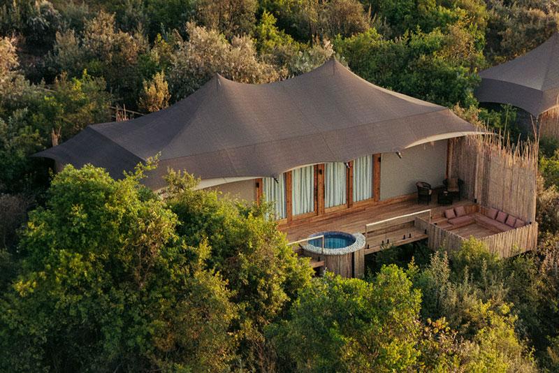 Outdoor Jacuzzi in the Wild